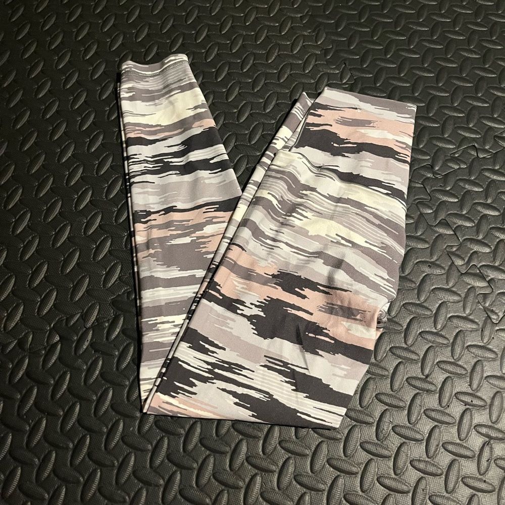Aerie chill play move soft legging size small